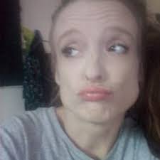 Dayna Barrow's Instagram, Twitter & Facebook