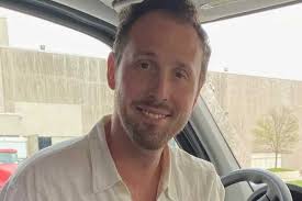 Fundraiser for Lloyd Vines by Riley Bisher : Lloyd Vines needs our help!