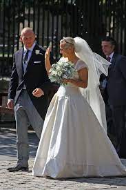 Zara Phillips Daughter Of Anne Princess Royal Royal Wedding Gowns Zara Phillips Wedding Dress Royal Wedding Dress