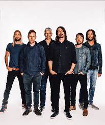 The foo fighters' bee gees tribute band — have announced hail satin, a record store day exclusive vinyl out july 17th. Review Foo Fighters Concrete And Gold Rolling Stone