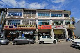 Kebanyakan aksesori kereta sekarang amat mudah didapati di mana sahaja. Fashion Accessory Stores In Penang