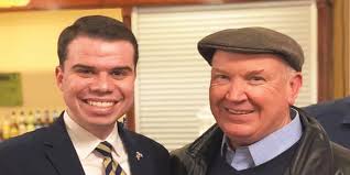 The Gardner Scene: How about a Mike for the White House?