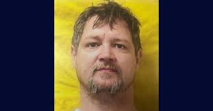 Murder suspect David Maynard dead after being shot by cops