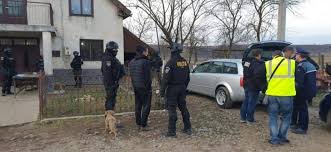 Jocuri cu golf, insa nu este orice fel de joc cu golf pentru ca in acest joc trebuie sa iti invingi adversarul folosind crosa si. Spargeri La Sali De Jocuri De Noroc Si Pensiuni Date De Tineri Din