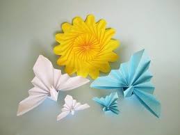 The tutorial requires 8 pieces of paper the size of 7.5 cm * 7.5 cm. Pin Na Nastence Dekorace