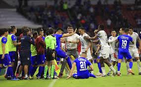 Querétaro u20 mazatlán u20 vs. Conato De Bronca En El Cruz Azul Vs Pachuca Por Pisoton Al Cabecita Mediotiempo