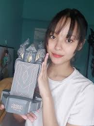 Yuri Shin's Instagram, Twitter & Facebook