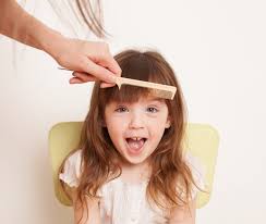 Capelli lunghi con ciuffo laterale 8 di 21 . Tagli Capelli Bambina 2021 Idee E Foto Nostrofiglio It