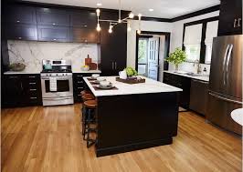 Property Brothers Buying And Selling Frank And Diana S Transformation In 2020 Black Kitchen Cabinets Black Kitchens Kitchen Design
