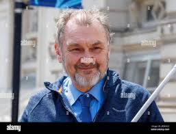 Kevin Oldenburg's Instagram, Twitter & Facebook