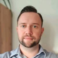 30+ perfiles de «Alexander Beale»