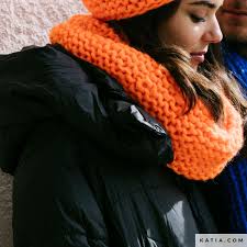 I worried about casting on, changing yarn, and making it all look bigger knitting needles create a looser stitch while smaller knitting needles create a tight one. Cowl Woman Autumn Winter Models Patterns Katia Com