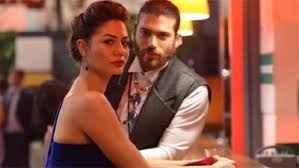 Tarkan ve ahmet kaya'yı çok severim. Can Yaman Demet Ozdemir Aski Boyle Ispatlandi Gercek Gundem