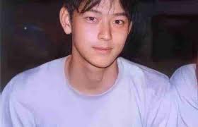 Kang Dong Won » vs « Cha Eun Woo », les internautes débattent de qui est