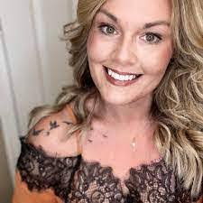 Denise Spratley's Instagram, Twitter & Facebook