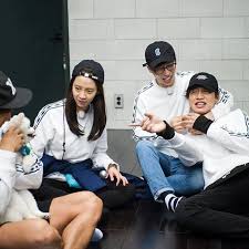 We're in for a treat for chuseok and gary's wish to become a spy has finally come true. They Keep Going To Gary House Running Man Fans Club Facebook