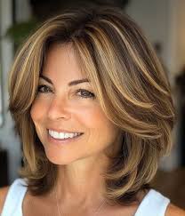 Pin von Pam Schott-Reynolds auf Hairstyles in 2025