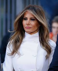 5 Things To Know About Melania Trump S Longtime Hairstylist Melania Trump Hair Color Trump Hair First Lady Melania Trump