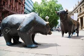 Die börse frankfurt (marktidentifikationscode xfra) ist ein börslicher handelsplatz der frankfurter wertpapierbörse (fwb) für privatanleger. Bulle Und Bar Statue Vor Der Borse In Frankfurt Am Main Deutschland Lizenzfreie Fotos Bilder Und Stock Fotografie Image 54581099