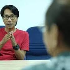 C entah g/bada anginam apa c7 f kau berc/ediri di sadmna g c berhenti ag/bliran daamrahku c7 f kau. Lirik Lagu Dan Chord Gitar Kau Cantik Hari Ini Lobow Bangka Sonora Id