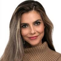 Lana Thomas's Instagram, Twitter & Facebook