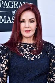 Gena Avery's Instagram, Twitter & Facebook