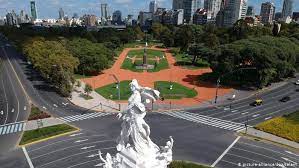 La provincia de buenos aires es el distrito que acumula más fallecimientos, 585 hasta el domingo. Coronavirus Minuto A Minuto Argentina Extiende La Cuarentena El Mundo Dw 23 05 2020
