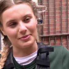 Fort Boyard : Carla Lazzari fond en larmes après avoir perdu une épreuve  (ZAPTV)