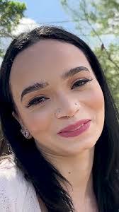 Selena Lowe's Instagram, Twitter & Facebook