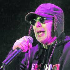 El indio solari festejó el 25 de mayo con locro y un homenaje a kirchner, fundamentalista. El Indio Solari Hablo De La Casi Reunion De Los Redondos