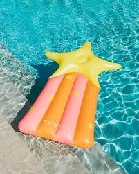 The cartoon takes water sloshing to a ridiculous degree as poor papa's body behaves like an ocean wave, complete with breaking. Pool Funboy Shooting Star Lounger Pool Float Cute Pool Floats Pool Floaties Pool Floats