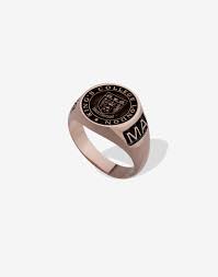 Maybe you would like to learn more about one of these? Signet Classic Gold King S College London Graduation Ring