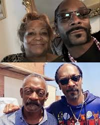 Snoop Dogg & his parents 💯