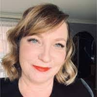 Luisa Barlow's Instagram, Twitter & Facebook