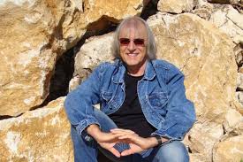 Join to listen to great radio shows, dj mix sets and podcasts. CantÄƒreÈ›ul Mihai Constantinescu A Murit La 73 De Ani Infomusic