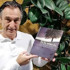 Mundart trifft Schriftsprache: „Es is wias is“ bringt es Karl Oswald in  seinem neuen Buch auf den Punkt