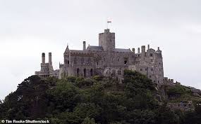 Tintagel castle, cornwall, england tintagel castle (cornish: Family Advertises For A Live In Manager For Medieval Castle On An Island Off The Coast Of Cornwall Todayuknews
