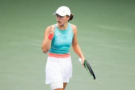 Zaraz po zakończeniu starcia polka usiadła i rozpłakała się, chowając twarz w ręczniku. Iga Swiatek Wygrala Z Bouchard Wyrownany Najlepszy Wynik W Wielkim Szlemie Tenis Sport Pl
