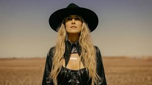 Lainey Wilson confirms her 'Whirlwind' World Tour