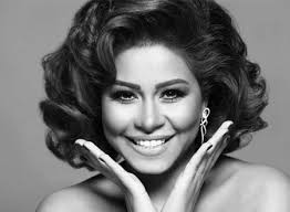 Pin By Sonia Ashhab On Sherine Arab Celebrities Singer Beauty