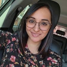 Robin Reyna's Instagram, Twitter & Facebook