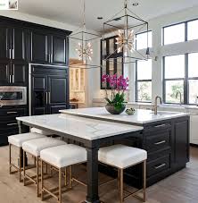 Black And White Marble Kitchen Countertops Love The Combination Of Black An White Without It Being Black Perimeter White Island Or Split Upper Interior Design Kitchen Modern Kitchen Design Urban Rooms