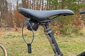 Læs om de største sager, kultur, politik, viden & sport her Kritik Komm Mit Mir Das Winzige Leichte Kommit Schleppseil Bringt Kinder Und Abenteuer Weiter Swiss Cycles