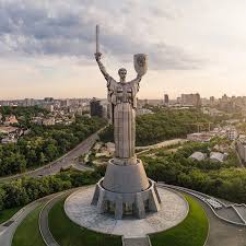 تقع العاصمة كييف في الجهة الشمالية لوسط أوكرانيا، مطلة على نهر دنيبر. Ukrainetourism Instagram Posts Photos And Videos Picuki Com