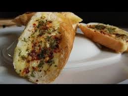 Cheesy Garlic Bread Recipe Without Oven In Hindi Dominos Garlic Bread On Tava Roshniscuisine You Cheesy Garlic Bread Garlic Bread Recipe Dominos Garlic Bread