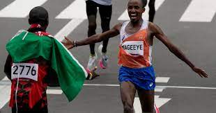 Abdi nageeye in 2009, celebrating his first national title at the 2009 dutch cross country championships. 5a22u8vbkw Ym
