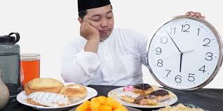 Sayangnya, frekuensi makan, terutama waktu terkait kapan seharusnya makan, sering kali menjadi hal yang terlewat saat ingin menjalani pola makan yang lebih sehat. 8 Kesalahan Makan Dan Minum Saat Buka Puasa Yang Perlu Dikoreksi Halaman All Kompas Com