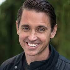 Dustin Lebouef's Instagram, Twitter & Facebook