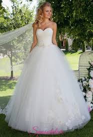 Per ottenerlo, contattare il sig. Abito Da Sposa 2018 Corpetto Color Champagne E Gonna Avoriosposatelier