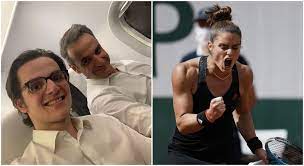 Maybe you would like to learn more about one of these? Kwnstantinos Mhtsotakhs Sto Pleyro Ths Agaphmenhs Toy Marias Sakkarh Sto Roland Garros Pic Ladytimes